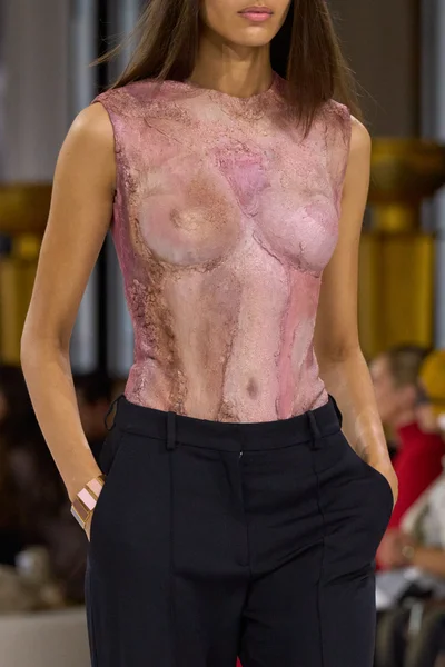 Look 126